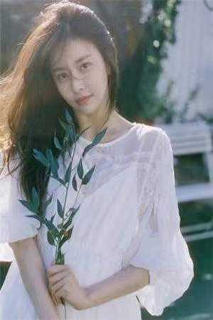 料峭港风吹人醒高口碑