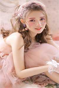 重生：钓系嫡女一再示好，摄政王扛不住了精选