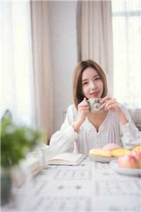 穿成宫廷保姆，我卷成最强帝师热门