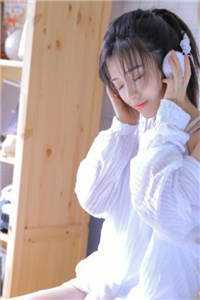 和闺蜜抢着爬出娘胎时，娘亲说腹中只有我一个胎儿后续+番外