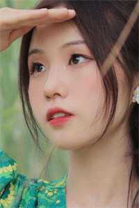 上司在救护车上沿途拍照耽误40分钟，得知真相后她悔疯了人气小说