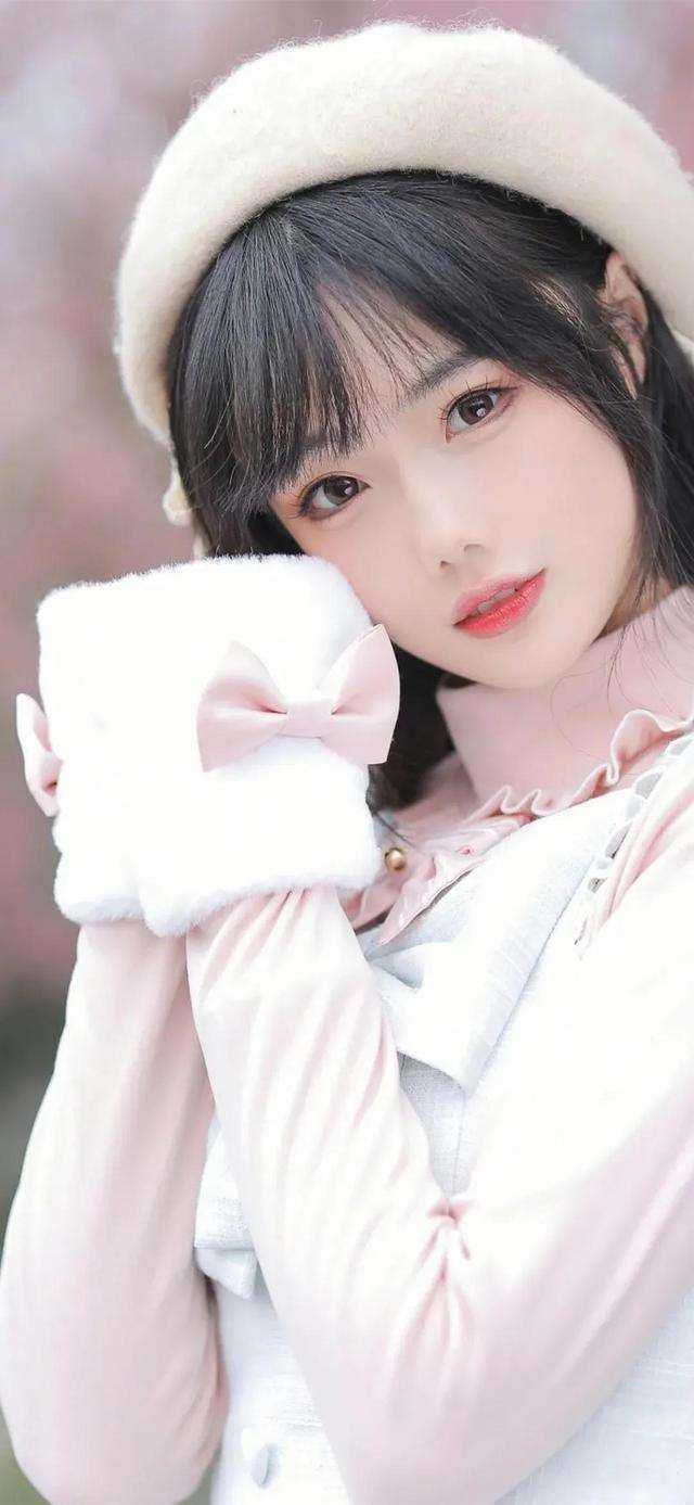 我一心求死后，大家突然都开始爱我全篇