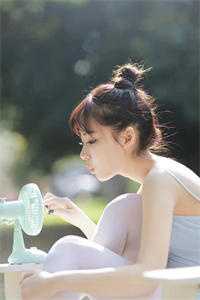 此心向月不向她阅读