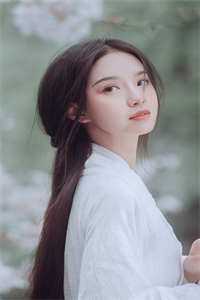 旧岁阑珊，故人迟来爆款热文