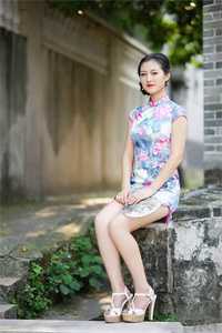 上司在救护车上沿途拍照耽误40分钟，得知真相后她悔疯了未删节