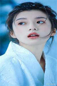 高考前夜，镜子里突然出现的女人说我会死小说