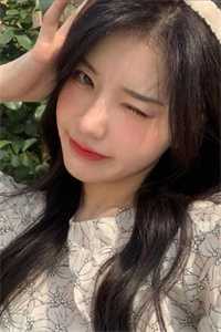 和闺蜜抢着爬出娘胎时，娘亲说腹中只有我一个胎儿我闺蜜全文+免费