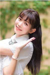 不求真心求苟活，奈何帝王偏爱我篇章