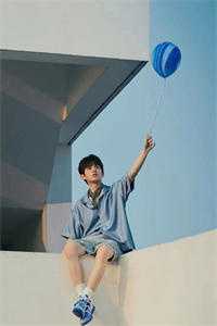 恶女驯犬实录，顶级大佬们皆为裙下臣全文章节