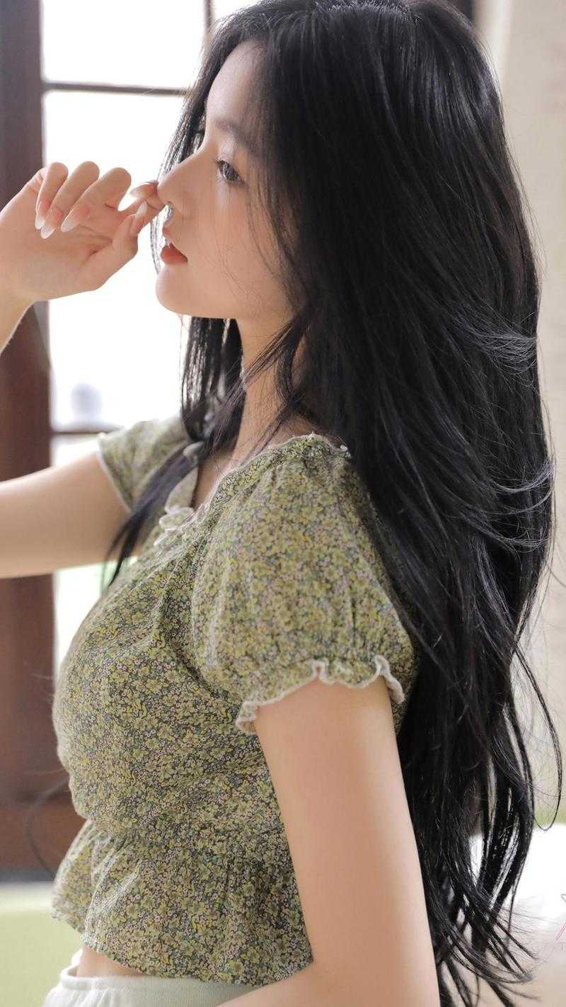 看见弹幕后，我放弃白虎双胞胎了最新章节列表