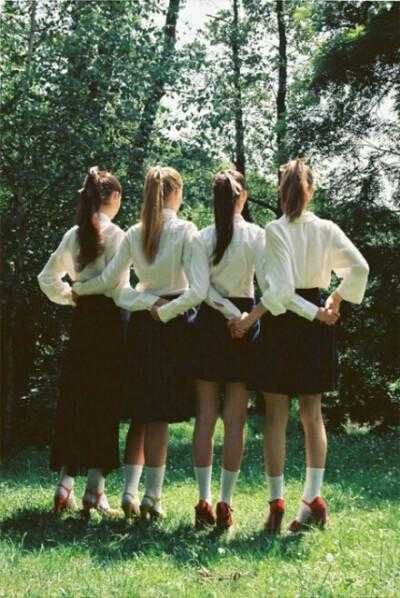 看见弹幕后，我放弃白虎双胞胎了全文无删减