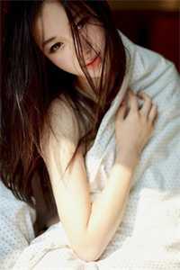 独占首富家产，从整治恶毒真千金开始全集