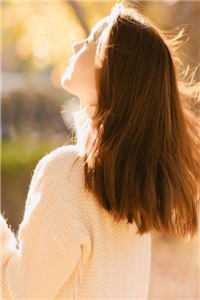 假少爷身份曝光后，我却哭着求续约全文免费